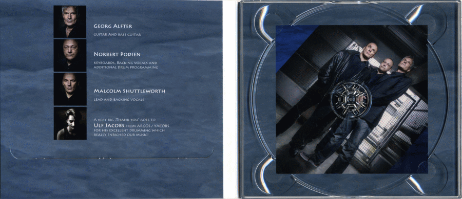 EYESBERG - Blue (2014) booklet