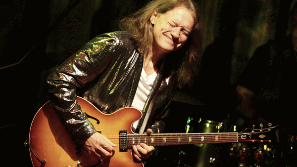 ROBBEN FORD - Into The Sun (2015) inside