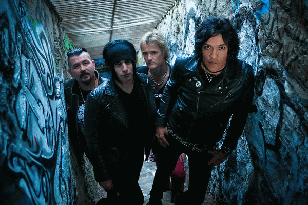 BULLETBOYS - Elefante (2015) inside