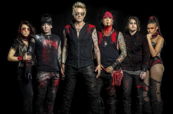 SIXX:A.M. - Prayers For The Blessed Vol.2 (2016) inside