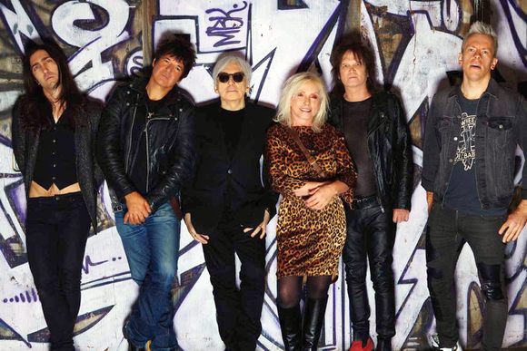 BLONDIE - Pollinator (2017) booklet