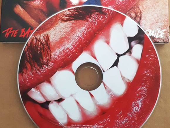 THE DARKNESS - Pinewood Smile [Deluxe Edition +4] (2017) disc