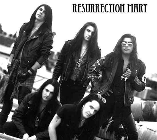 RESURRECTION MARY - Moon Over Babylon [Previously Unreleased / Remastered] (2019) inside